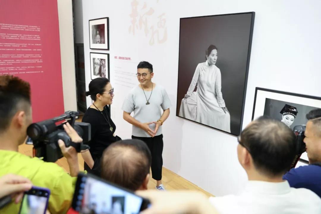 时隔一载，，，，，，，优美再续，，，，，，，ca88官方唯一网站地产&amp;amp;amp;肖全杭州新面目摄影展温情启幕